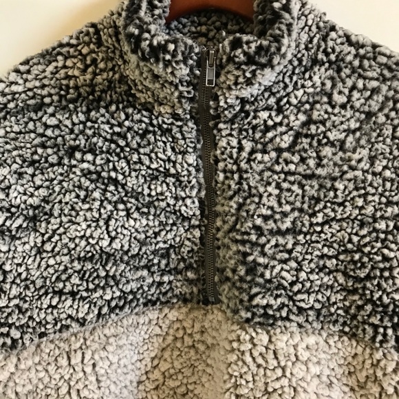 Thread and Supply Wubby Sherpa fleece pullover - Picture 5 of 7